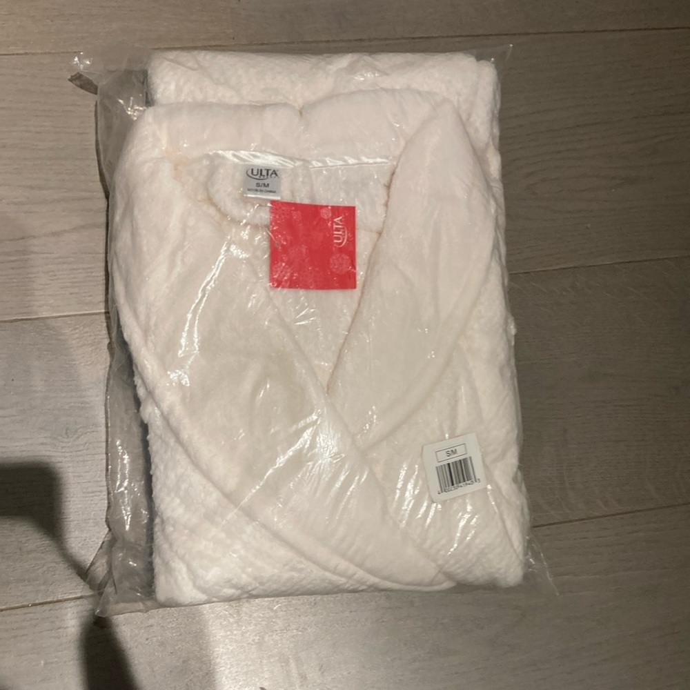 Ulta Beauty Plush White Robe